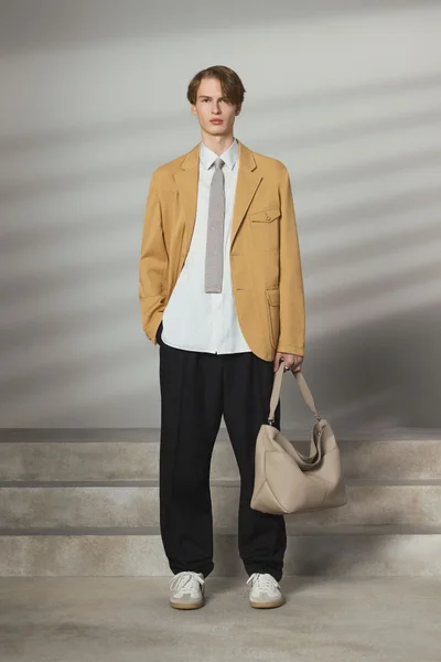Look 11